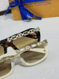 Picture of Louis Vuitton Sunglasses _SKUfw77817090fw